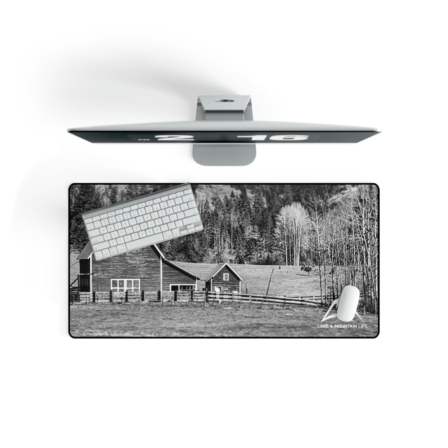 Desk Mat Mouse Pad | Photo: Rural Life